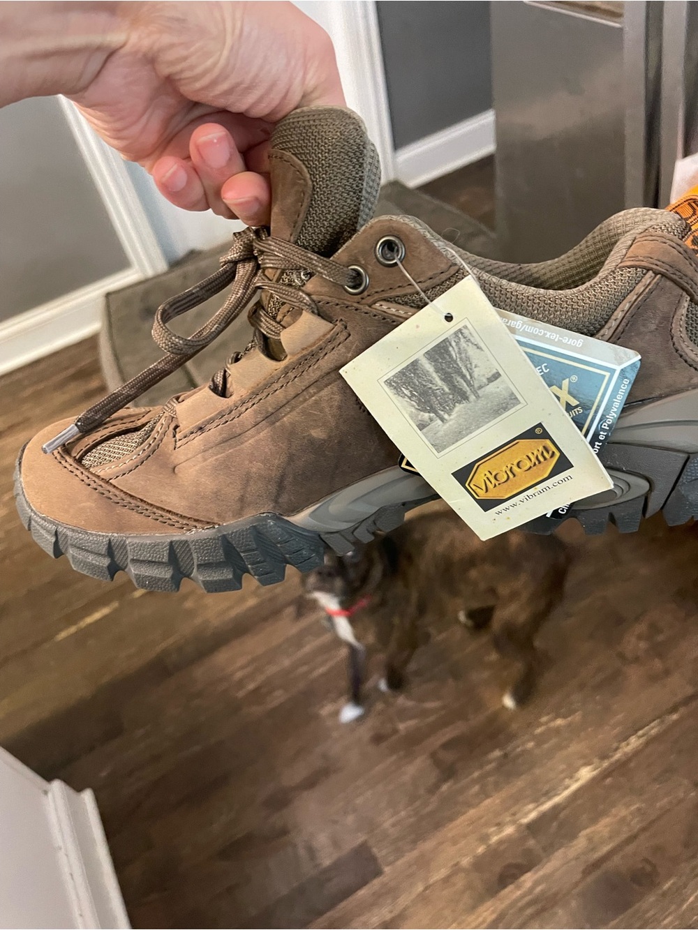 NWT Vasque Brown Hiking Sneakers | Size 7.5 - Picture 3 of 7